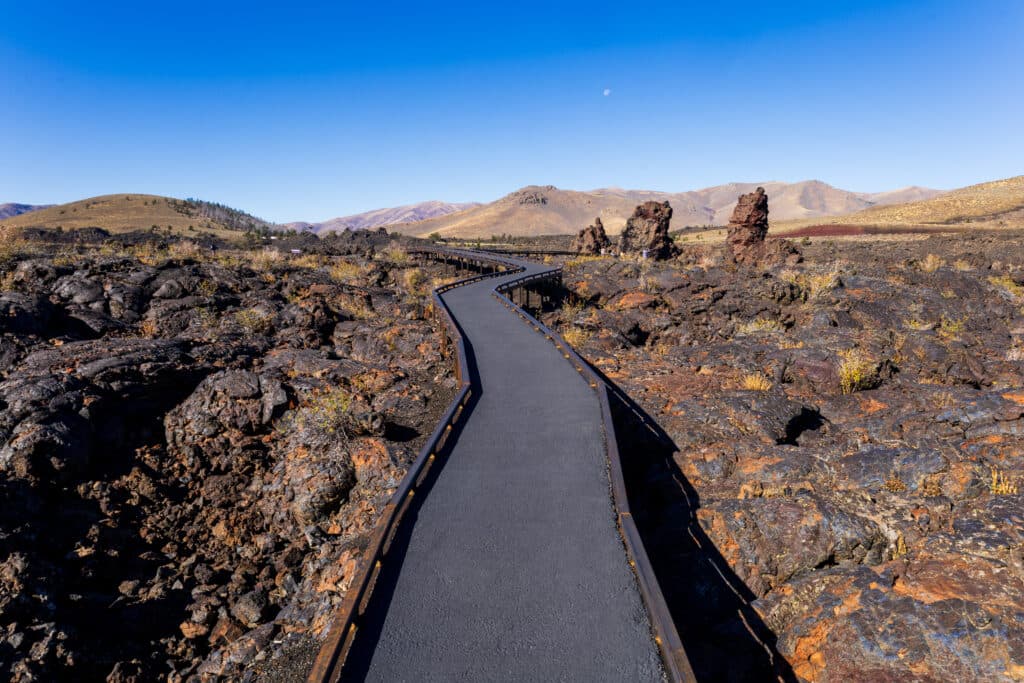 Discovery Mountain image